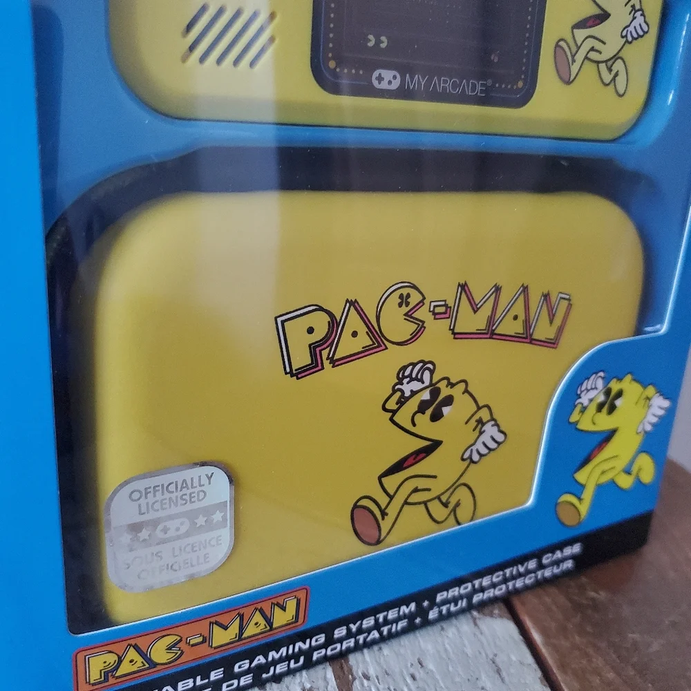 Pocket PAC-MAN With Case